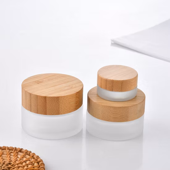 50g 젖빛 유리 항아리 화장품 용기 낮은 MOQ 유리병 지속 가능한 대나무 플라스틱 캡이 있는 OEM ODM 크림 병